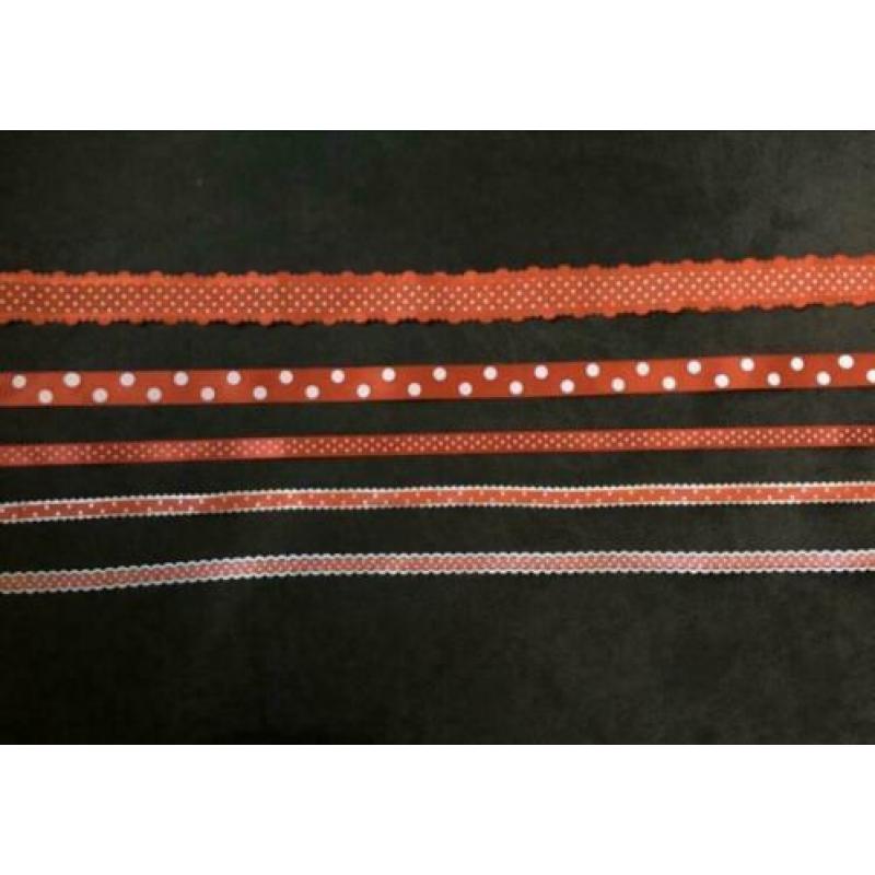 Rood lint polkadot stipjes satijnlint met kant lintjes