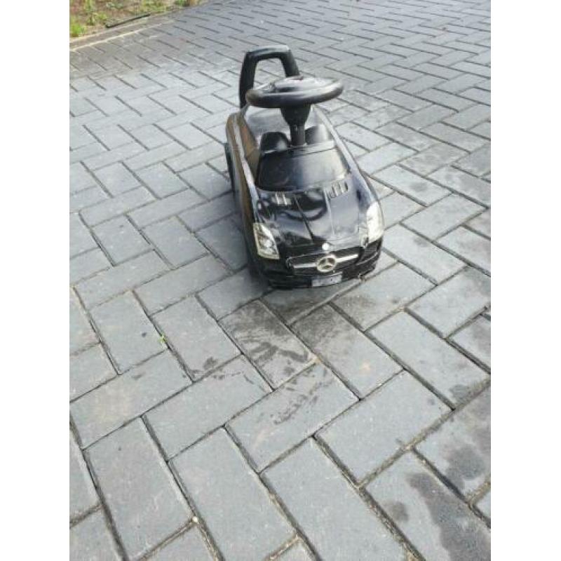 Trekker, loopauto en stepje.
