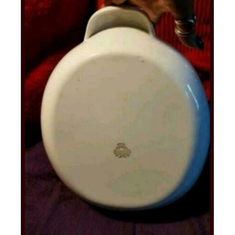 Oude wit porseleinen bedsteek van villeroy & boch