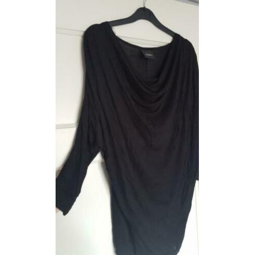 Ichi zwarte top met 'waterval' hals maat xs