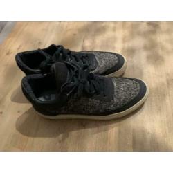 Filling pieces sneakers maat 43