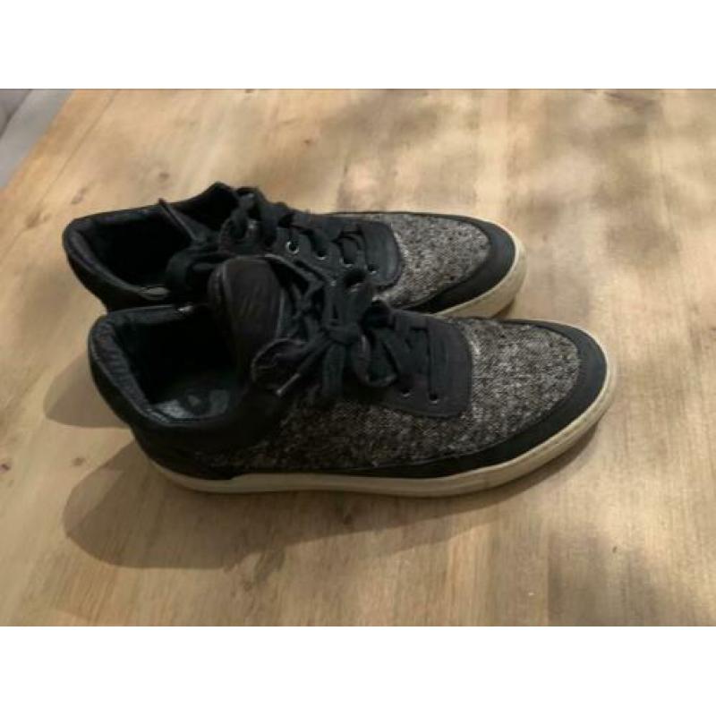 Filling pieces sneakers maat 43