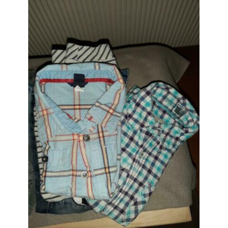 Jongenskleding, broeken, blouses, slaapzak, shirts