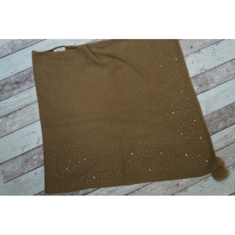 *NIEUW* Camel poncho van BLUOLTRE met strass