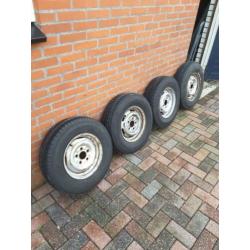 Banden en velgen aanhangwagen /Aanhanger.