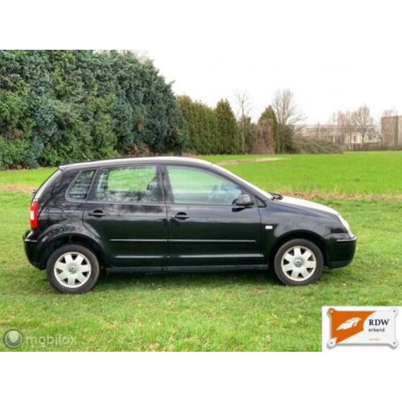 Volkswagen Polo 1.4-16V Highline NAP/AIRCO/NWE APK/DB RIEM V
