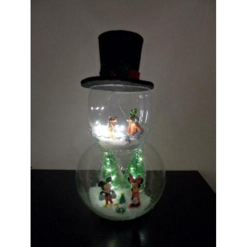 leuk kerst tafereel met minnie,mickey,pluto,goofy