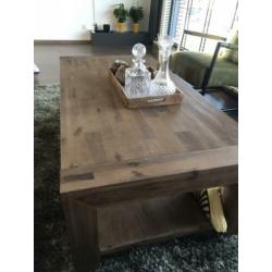 Mooi houte salon tafel