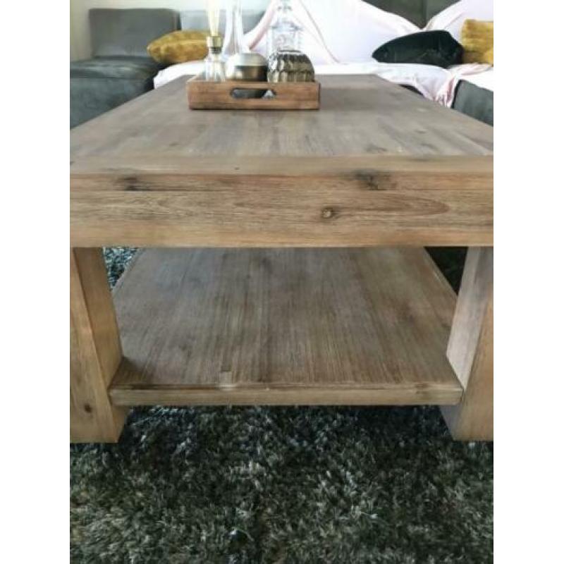 Mooi houte salon tafel