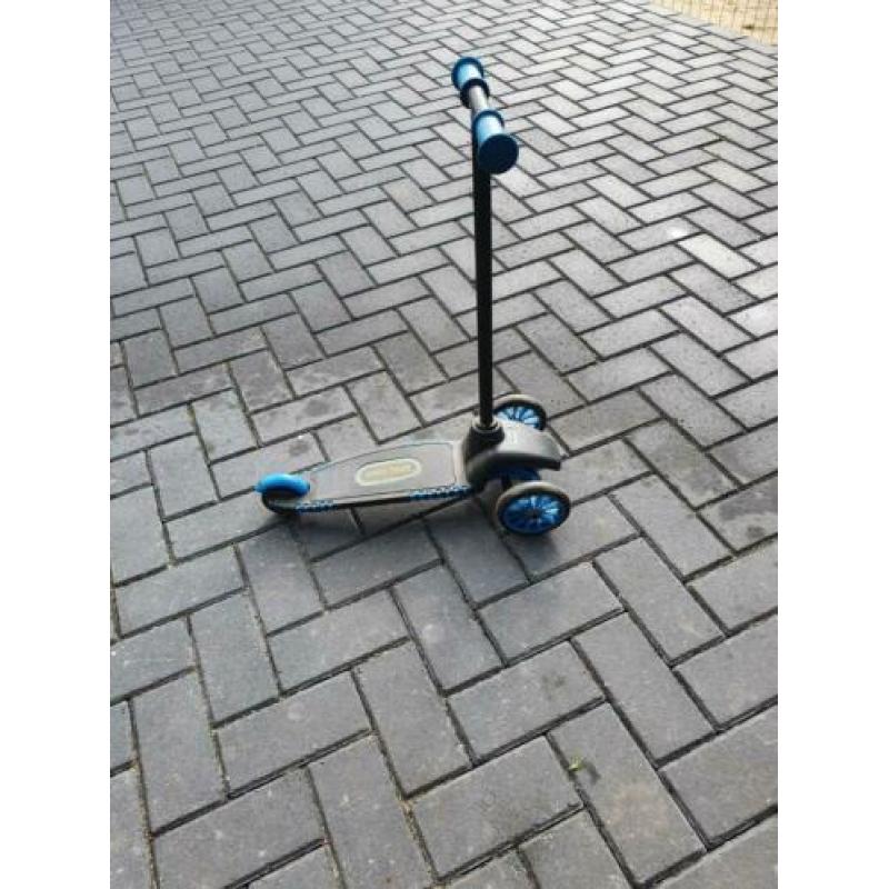 Trekker, loopauto en stepje.