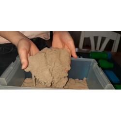 Kinetic sand