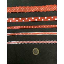 Rood lint polkadot stipjes satijnlint met kant lintjes