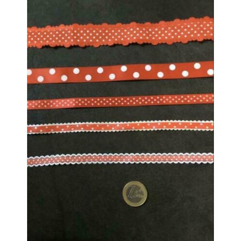Rood lint polkadot stipjes satijnlint met kant lintjes