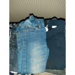 Jongenskleding, broeken, blouses, slaapzak, shirts