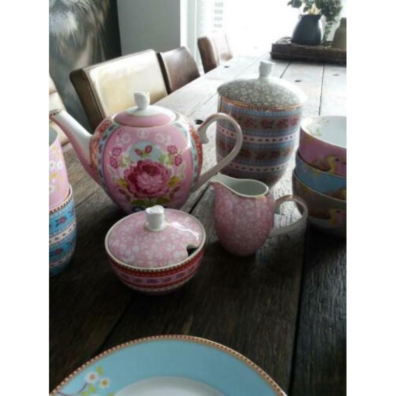 Pip studio servies