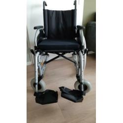 Rolstoel Vermeiren D100.NOG ALS NIEUW!