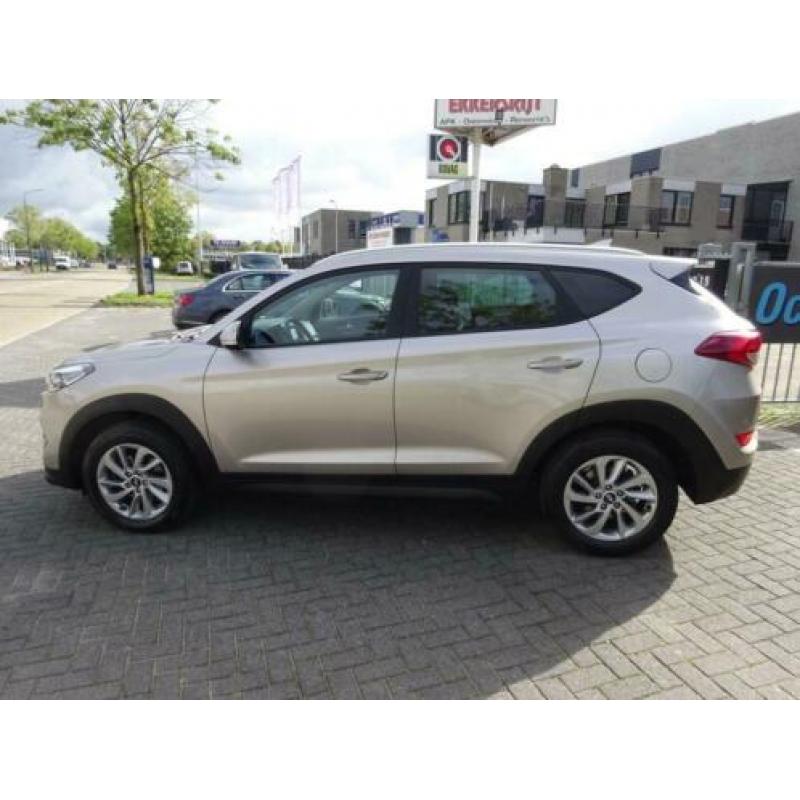 Hyundai Tucson 1.6 GDi Comfort Navi ,trekhaak, isofix, fabri