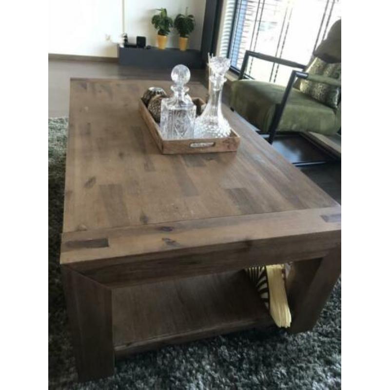 Mooi houte salon tafel