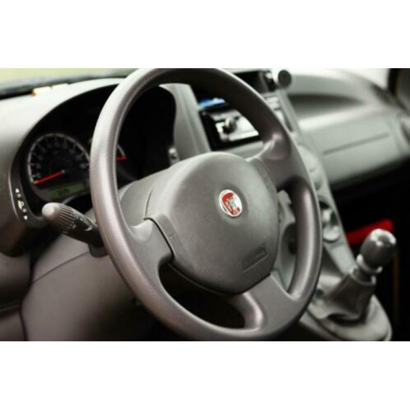 Fiat Panda 1.2 2011 Geel