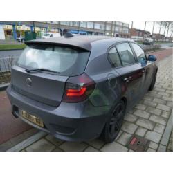 BMW 1 Serie 120i High Executive - 5 Deurs - Navi - Xenon