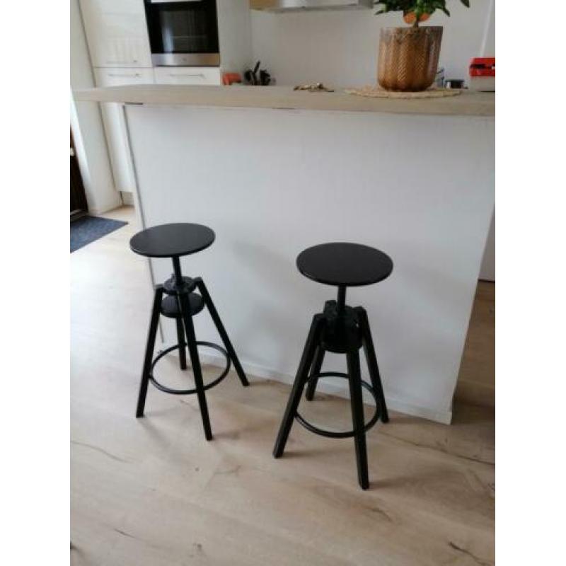 Nieuwe krukjes voor mij te laag.