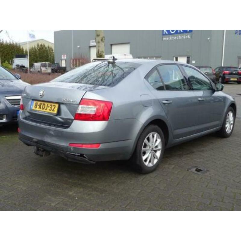Skoda Octavia 1.2 TSI Greentech Businessline Navi Lmv