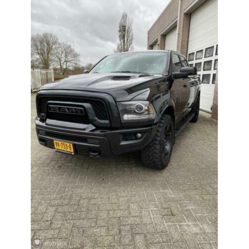 Dodge Ram 1500 4X4 5.7 V8 4x4 Crew Cab 5'7 Rebel