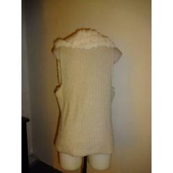 D4A Arma gebreid vest room kleur bont voorkant grote kraag M