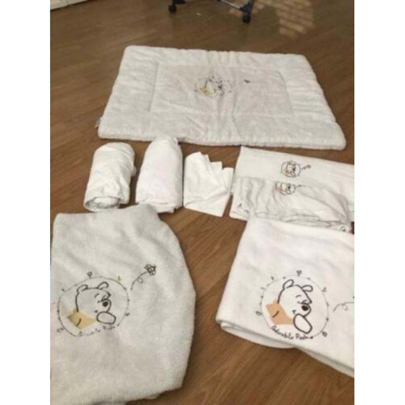 Anel adorable winnie pooh laken/ deken/ boxkleed/ kussenhoes