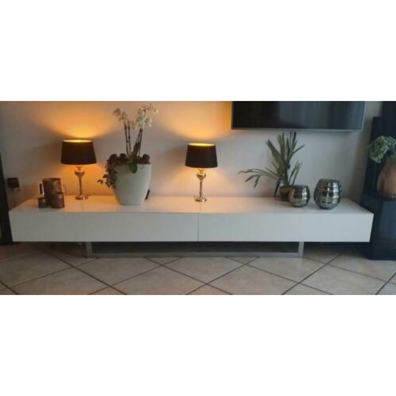 Coesel dressoir wit modern 272cm breed 38,5cm hoog 53cm diep