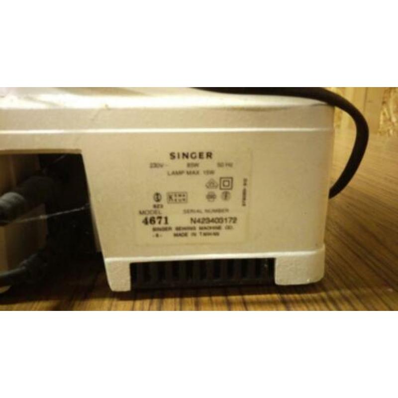 Singer type 4671 (favourite electronic)