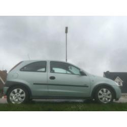 Opel Corsa C 1.4 16V Sport, 3 deurs, sport velgen, goed mee
