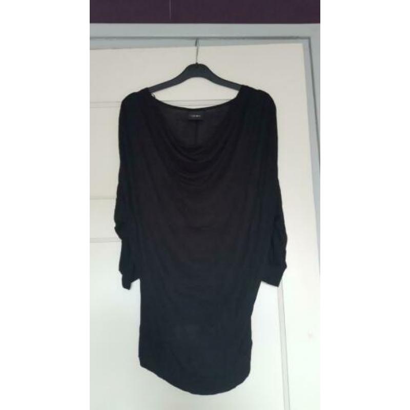 Ichi zwarte top met 'waterval' hals maat xs