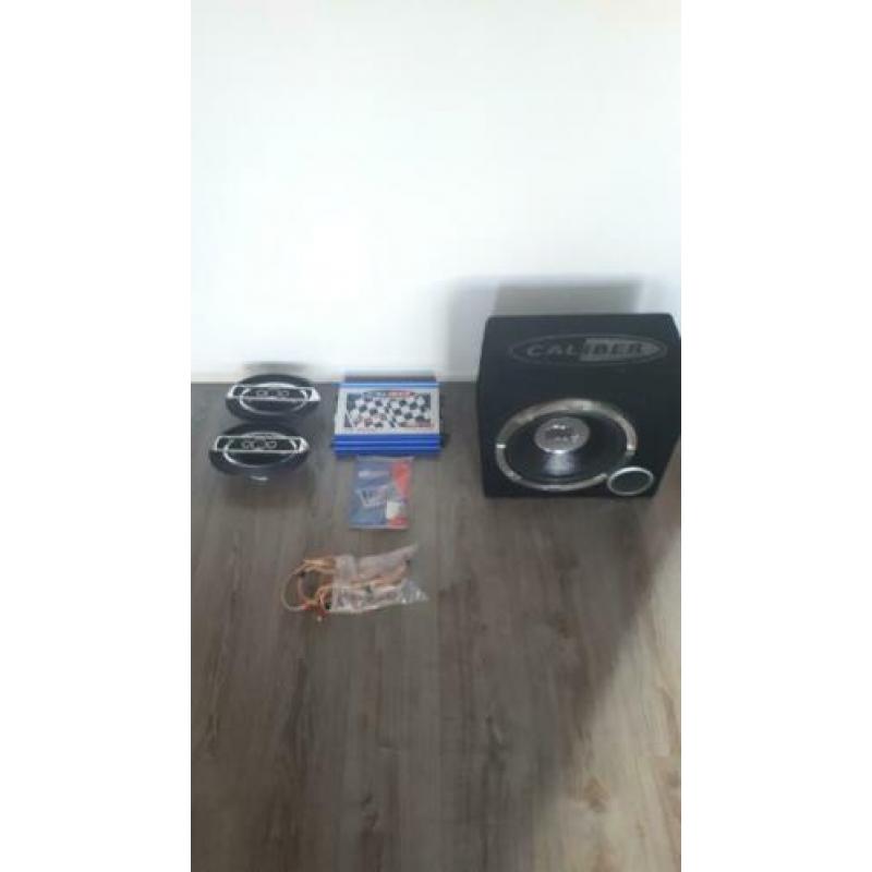 Auto speakerset. Caliber en Punch.
