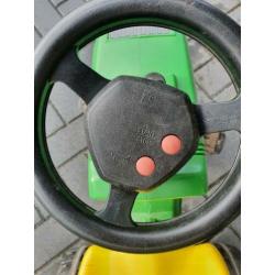 Trekker, loopauto en stepje.