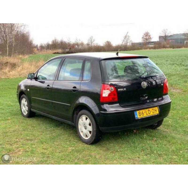 Volkswagen Polo 1.4-16V Highline NAP/AIRCO/NWE APK/DB RIEM V