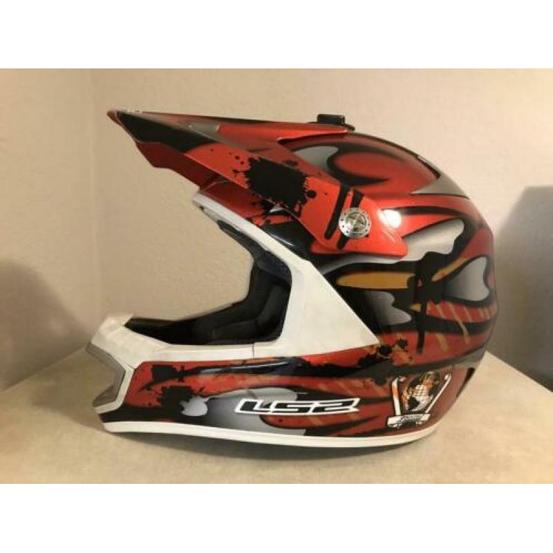 Te koop nette LS2 cross helm maat XS