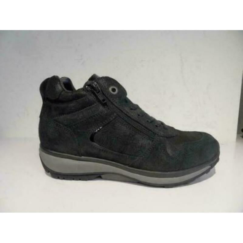 Xsensible zwarte veterboots stretchwalker 38