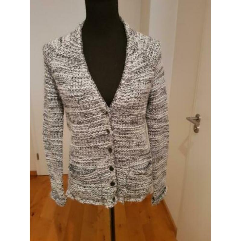 Grof gebreid grijs gemêleerd vest