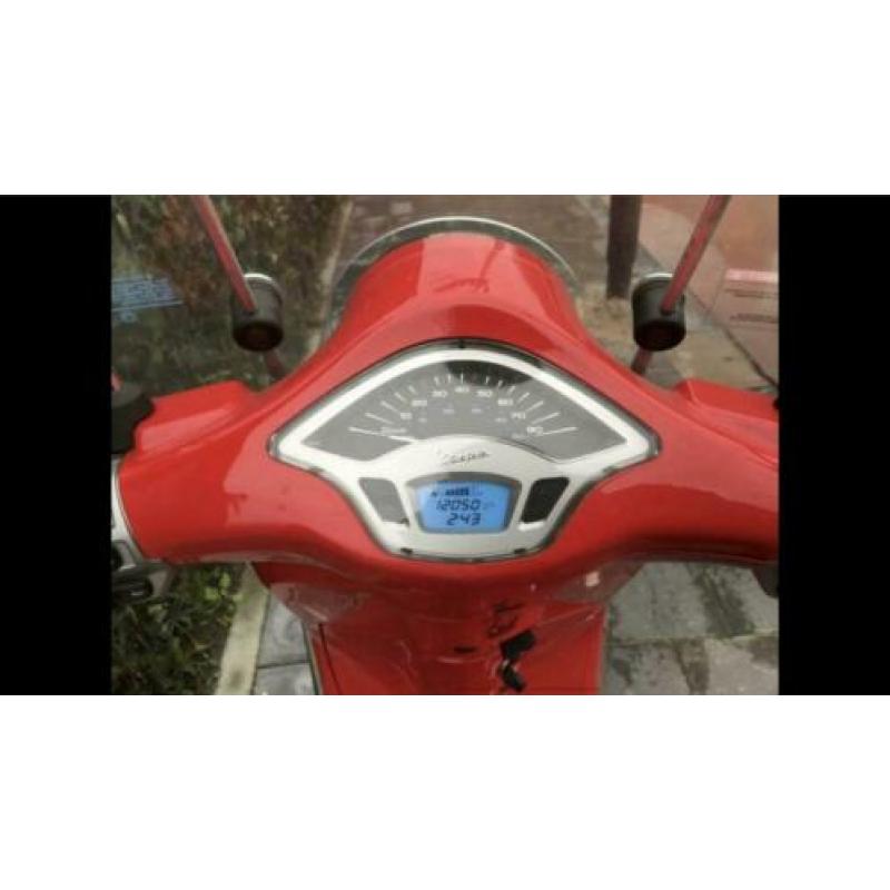 Vespa Primavera (45km/h)