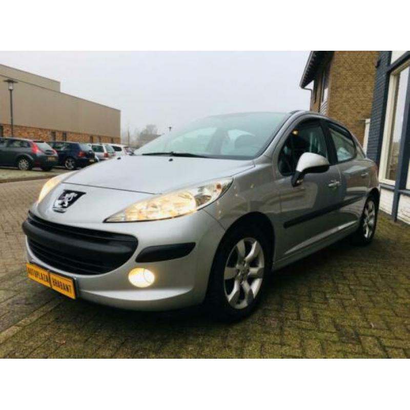 Peugeot 207 1.6 VTi / AIRCO/ TREKHAAK/ ELEKTR.PAKKET/ CV/ AP