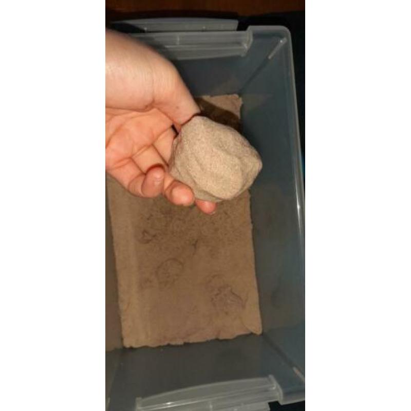 Kinetic sand
