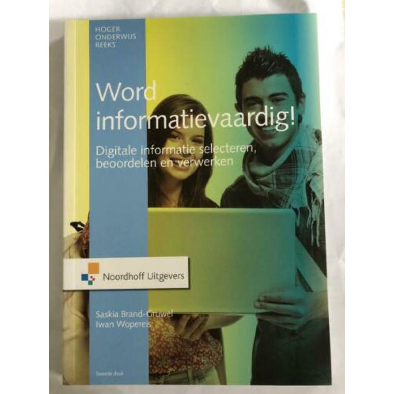 Verschillende studieboeken voor hbo social work