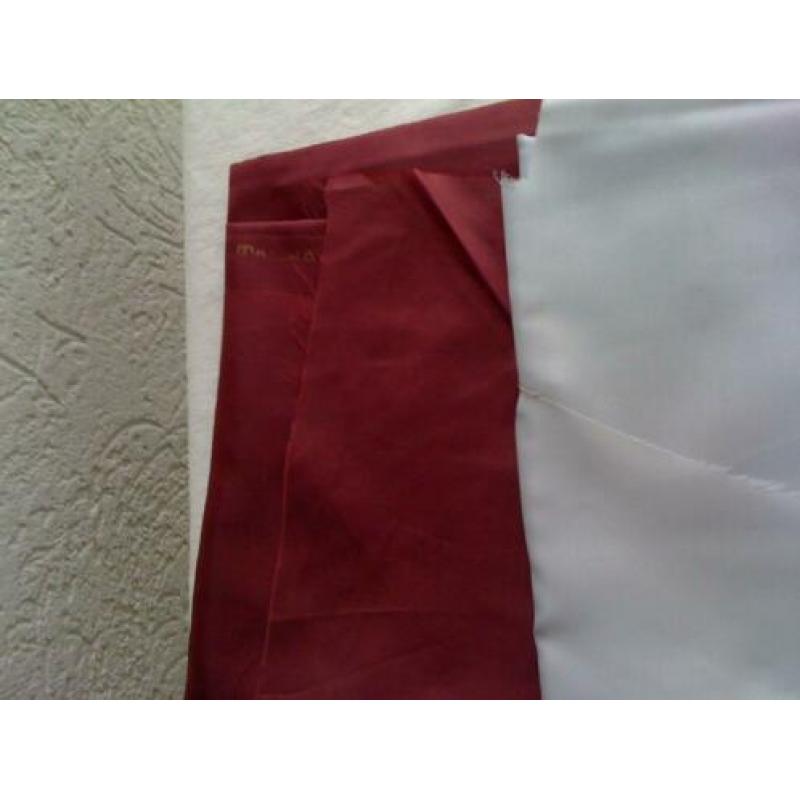 veel coupons voeringstof veel kleuren /lappen stof