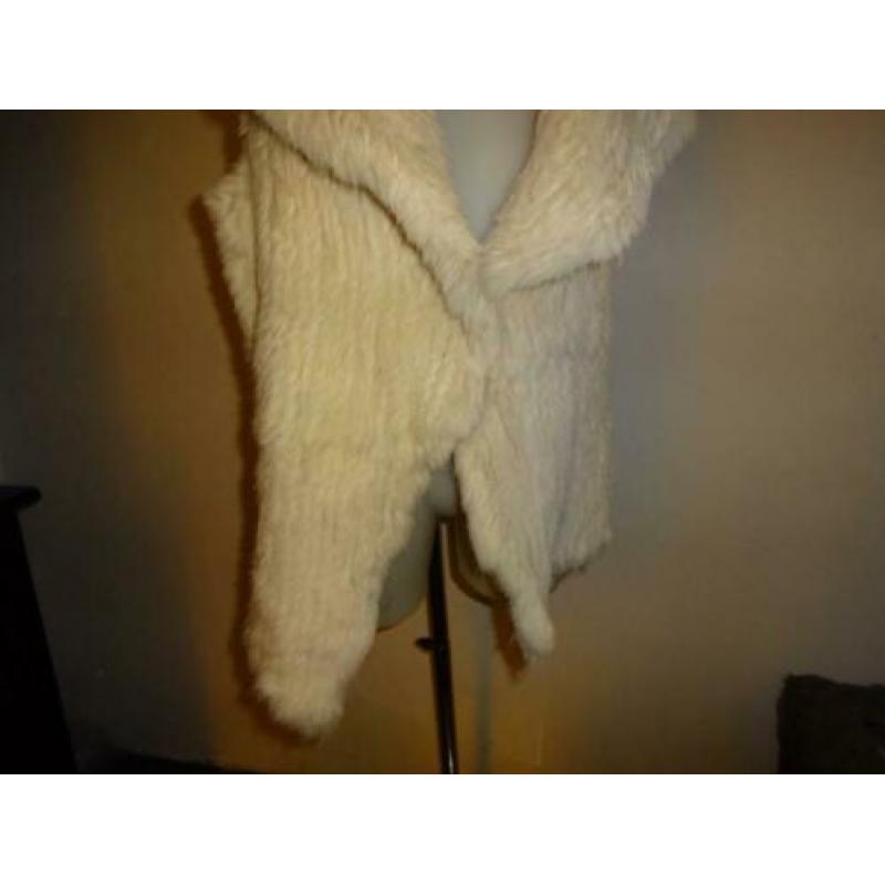 D4A Arma gebreid vest room kleur bont voorkant grote kraag M