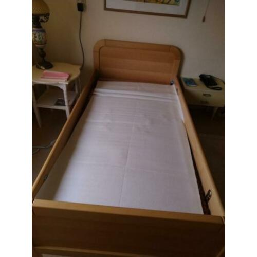 elektrisch verstelbaar bed incl. matras