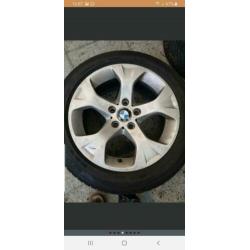 BMW 4 banden met velgen 1 serie