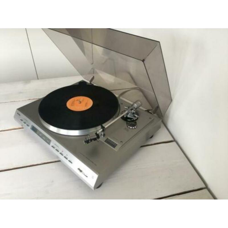 Philips F7813 platenspeler geheel nagekeken.