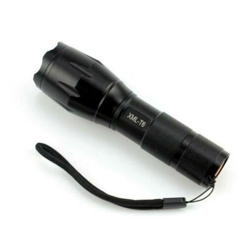 Te koop super felle led cree zaklamp 3800 lumen q250 nieuw