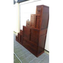 originele Japanse (Chinese) Antieke Trapkast Tansu kast